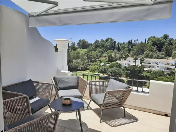 3-bedroom Apartment In Benahavis, Spain (109 M²)
