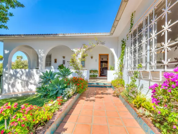 4-bedroom Villa In Mijas, Spain (300 M²)