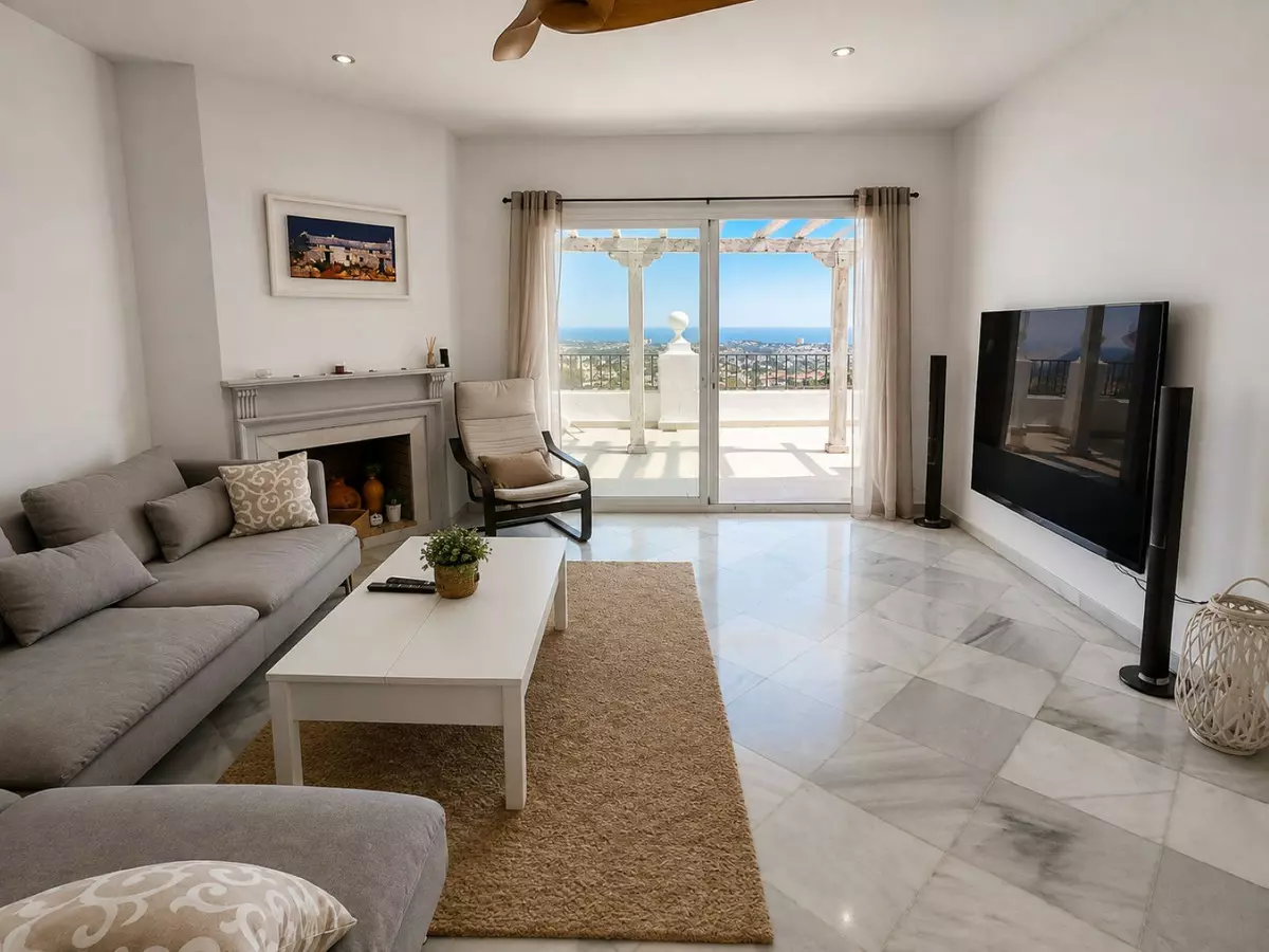 2-bedroom Apartment In Benahavis, Spain (107 M²)