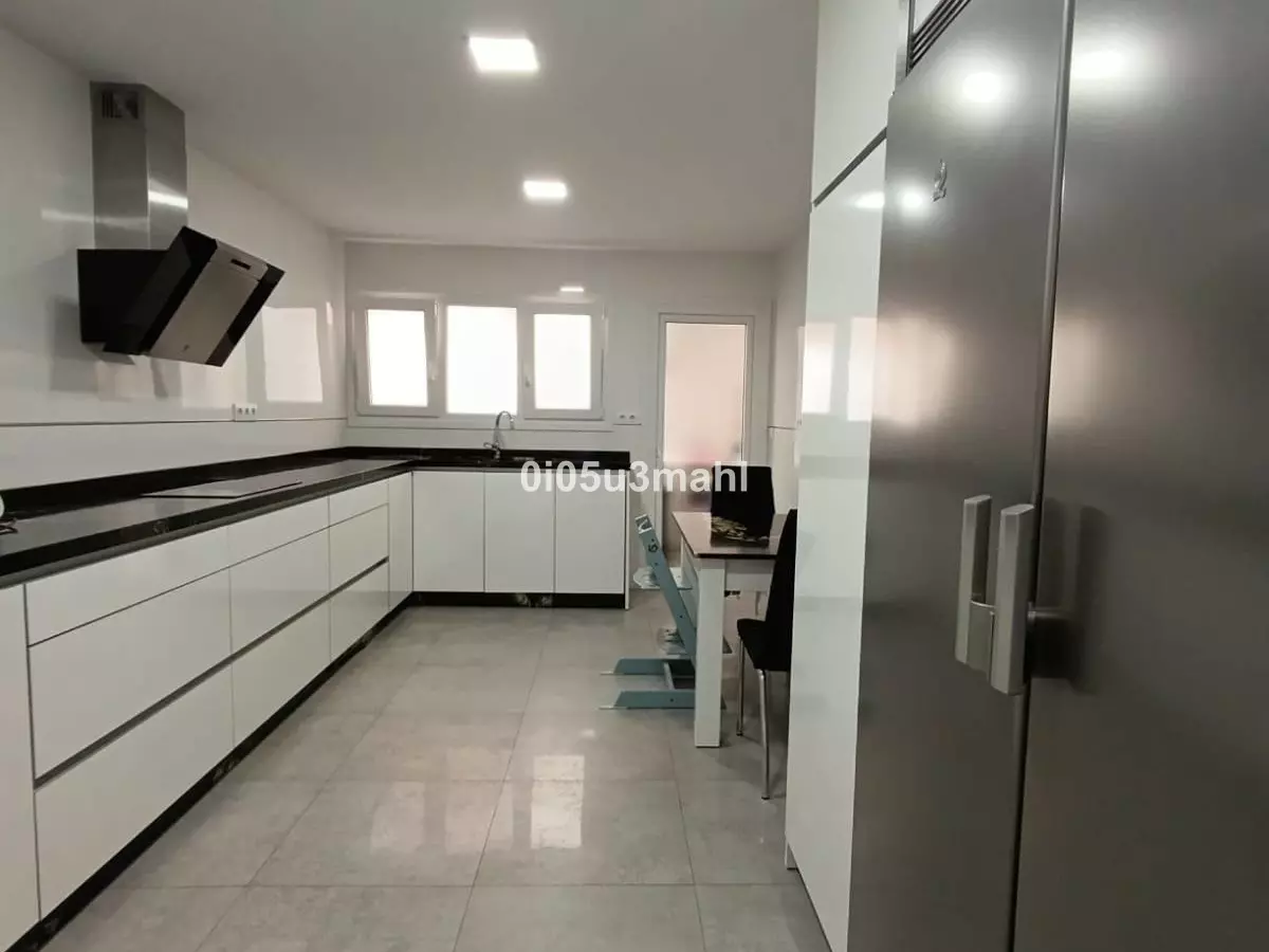 3-bedroom Apartment In Málaga, Spain (113 M²)