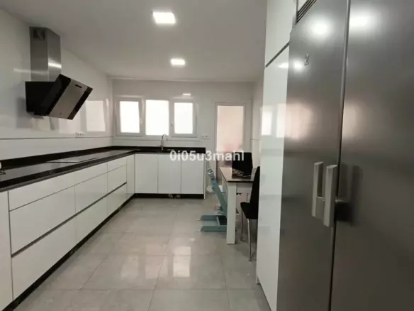 3-bedroom Apartment In Málaga, Spain (113 M²)