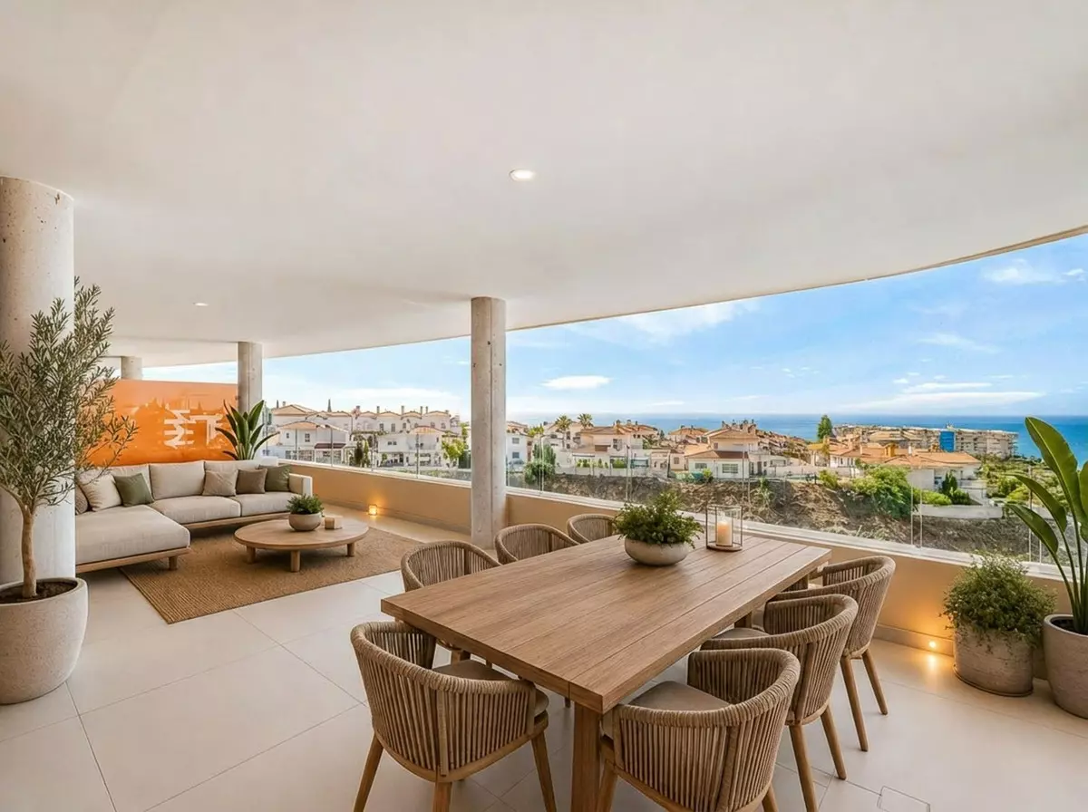 2-bedroom Apartment In Fuengirola, Spain (90 M²)