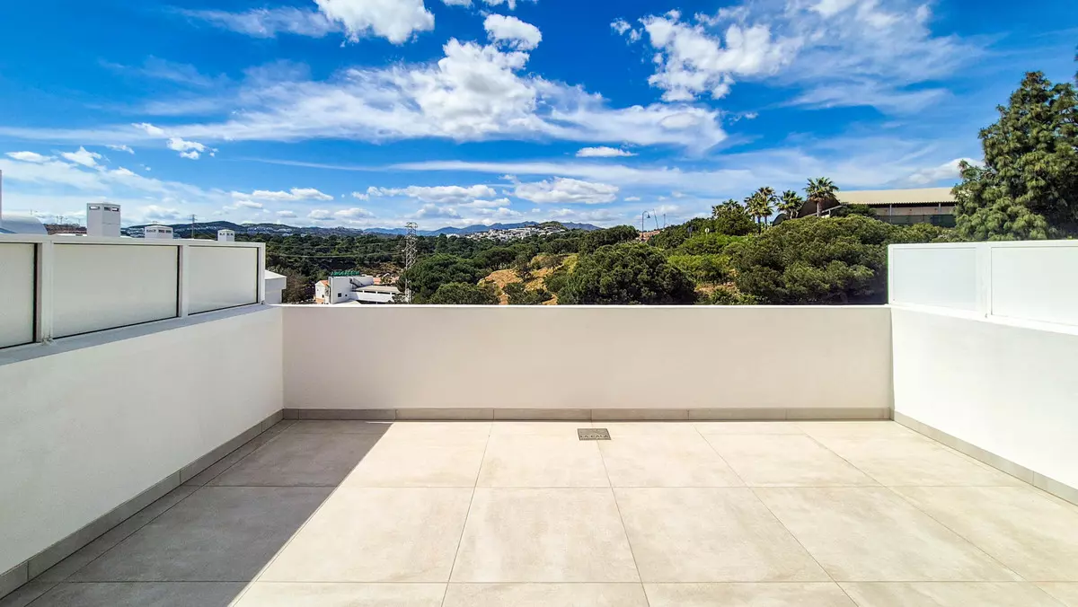 5-bedroom Town House In Mijas, Spain (270 M²)