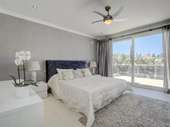 5-bedroom Villa In Marbella, Spain (627 M²)