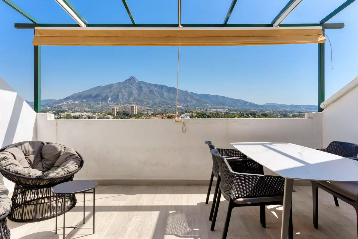 2-bedroom Apartment In Marbella, Spain (97 M²)