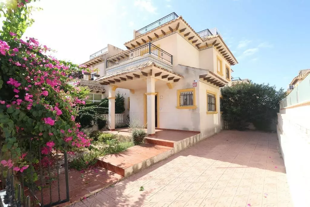 2-bedroom Town House In Orihuela, Spain (80 M²)