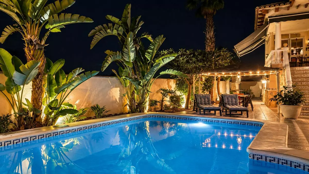 4-bedroom Town House In Benferri, Spain (265 M²)