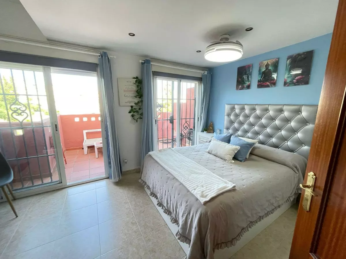 3-bedroom Town House In Estepona, Spain (187 M²)