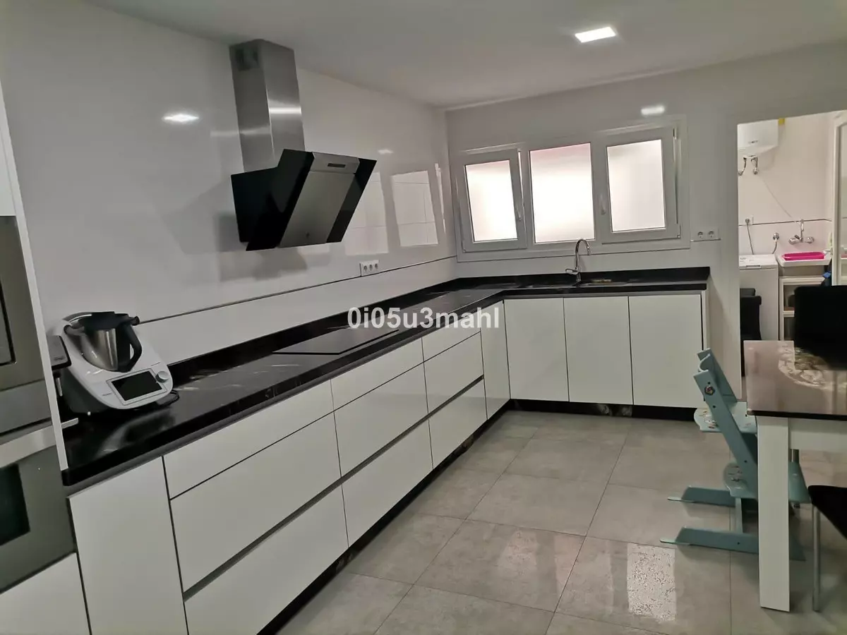 3-bedroom Apartment In Málaga, Spain (113 M²)