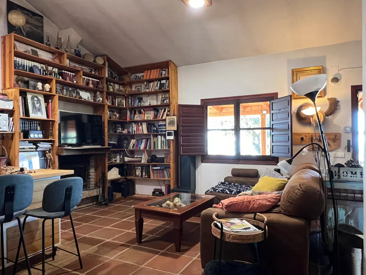 3-bedroom Villa In Vélez – Málaga, Spain (305 M²)