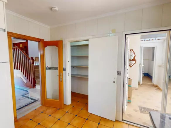 5-bedroom Villa In Vélez – Málaga, Spain (264 M²)