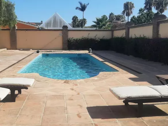 4-bedroom Villa In Estepona, Spain (177 M²)