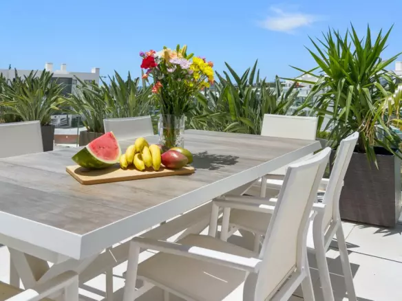 3-bedroom Apartment In Fuengirola, Spain (153 M²)