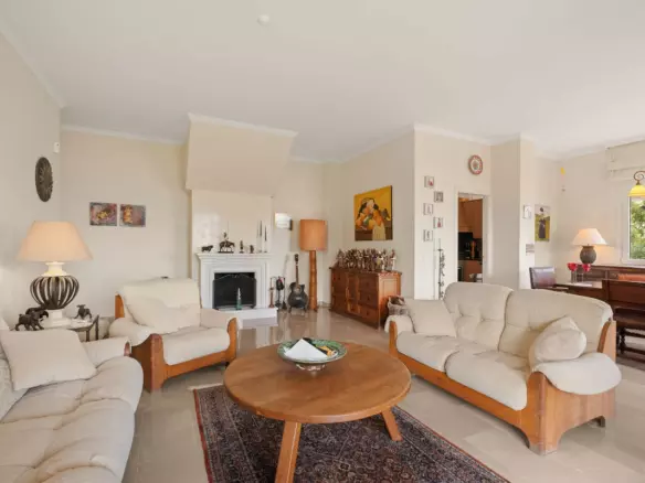 2-bedroom Apartment In Marbella, Spain (125 M²)