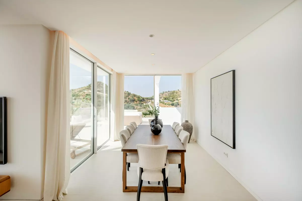3-bedroom Apartment In Ojen, Spain (267 M²)