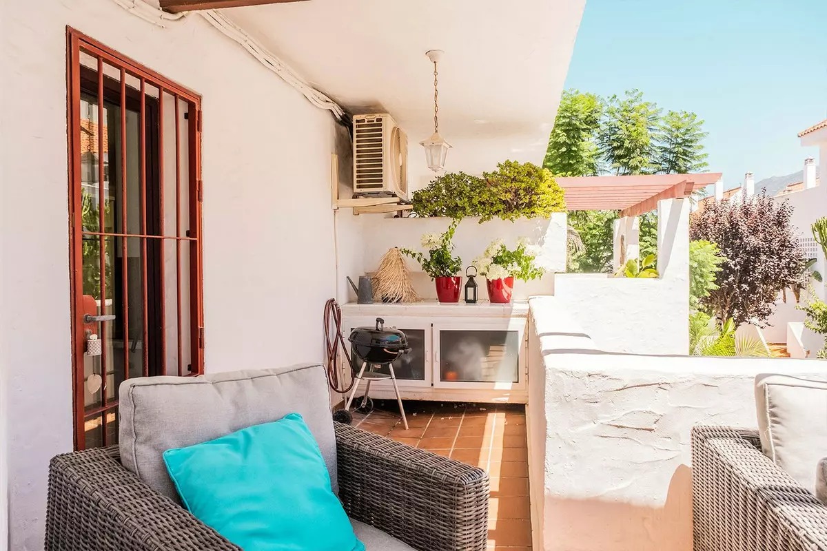 1-bedroom Apartment In Marbella, Spain (84 M²)