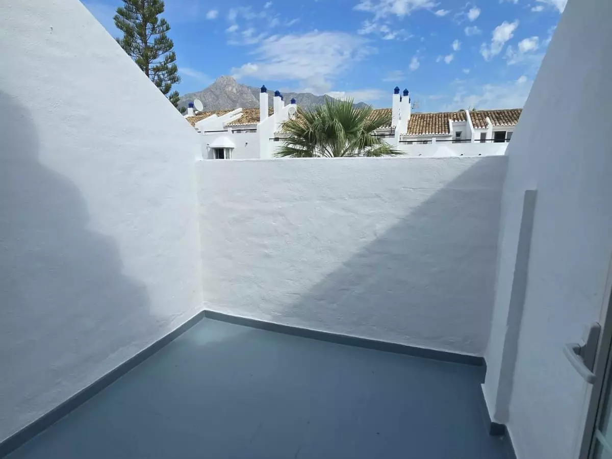3-bedroom Town House In Marbella, Spain (317 M²)