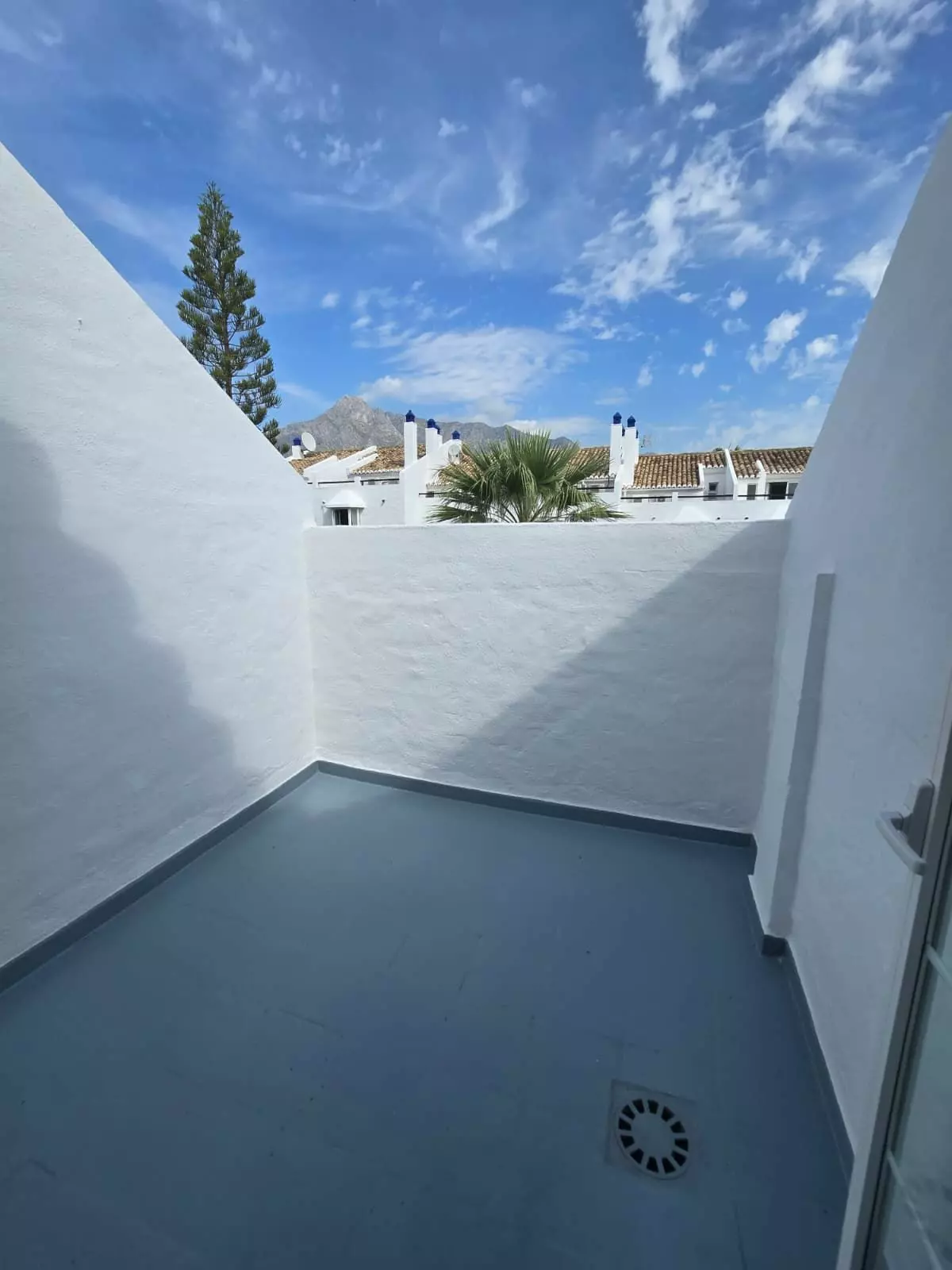 3-bedroom Town House In Marbella, Spain (317 M²)