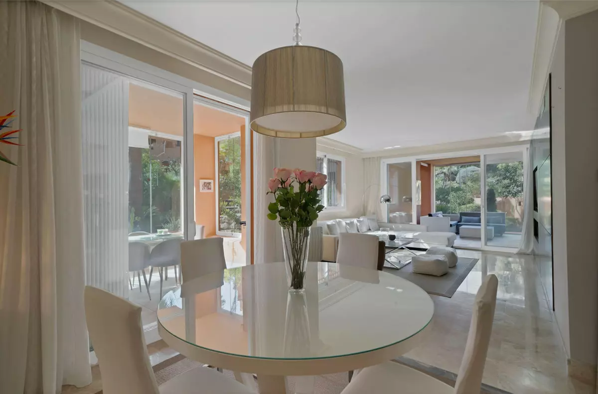 3-bedroom Apartment In Marbella, Spain (169 M²)