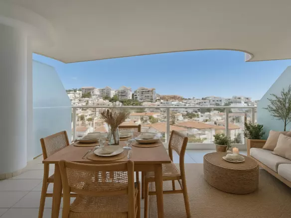 2-bedroom Apartment In Benalmádena, Spain (120 M²)