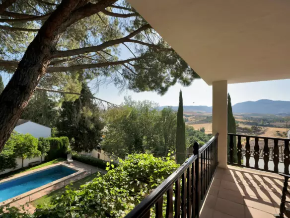 5-bedroom Villa In Ronda, Spain (395 M²)