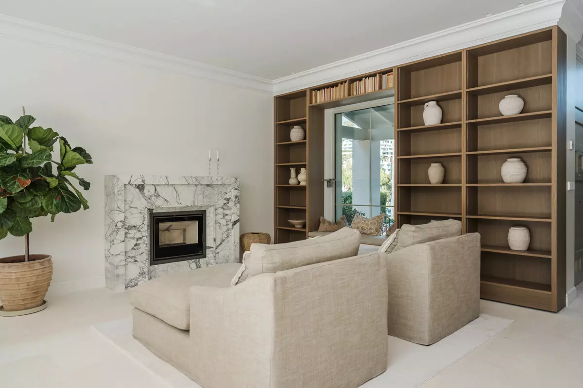 5-bedroom Villa In Marbella, Spain (441 M²)