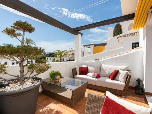 3-bedroom Apartment In Marbella, Spain (151 M²)