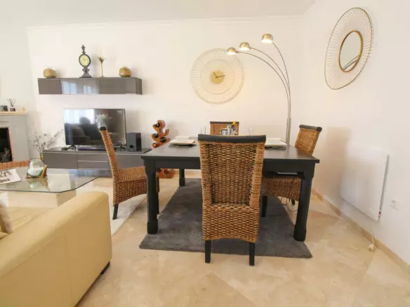 2-bedroom Apartment In Marbella, Spain (109 M²)