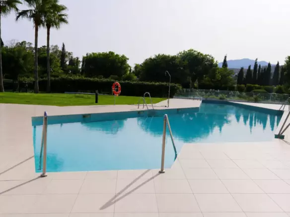 3-bedroom Apartment In Estepona, Spain (124 M²)