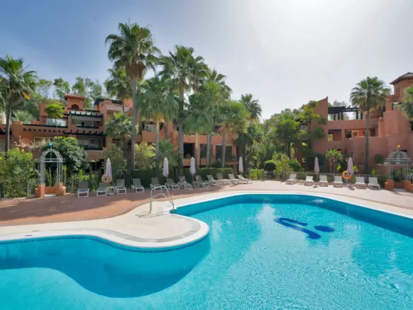 3-bedroom Apartment In Marbella, Spain (169 M²)