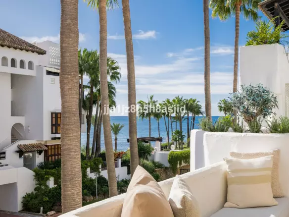 3-bedroom Apartment In Marbella, Spain (136 M²)
