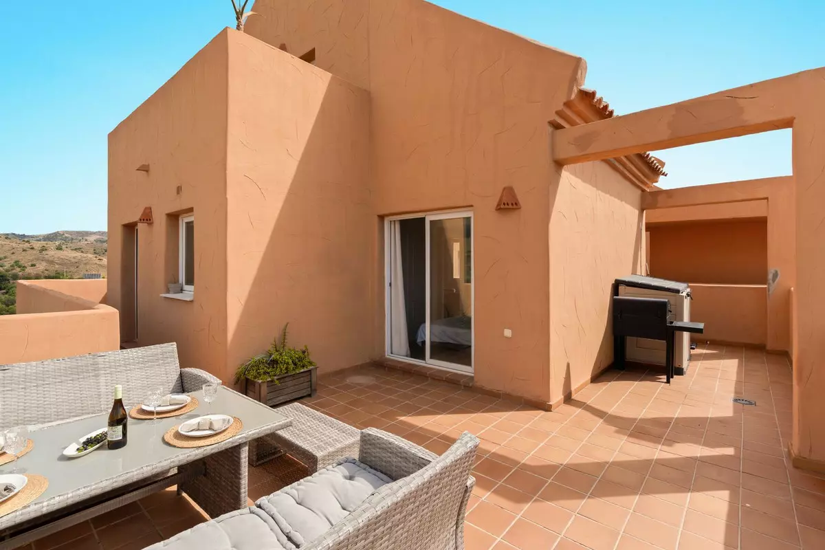 2-bedroom Apartment In Marbella, Spain (158 M²)