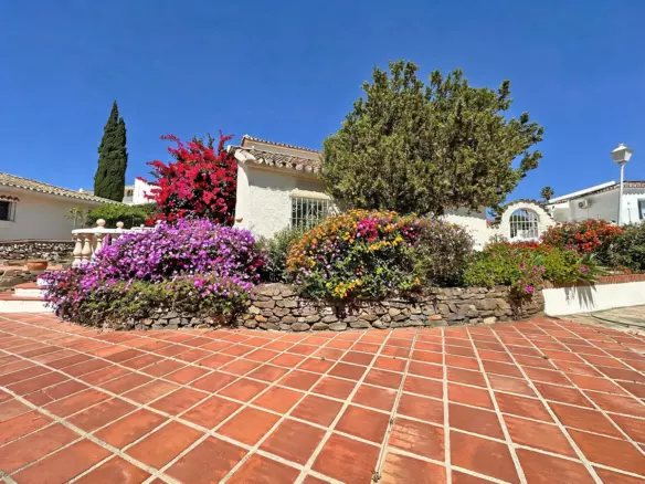 4-bedroom Villa In Mijas, Spain (189 M²)