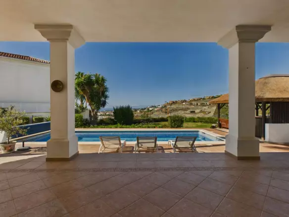 6-bedroom Villa In Benahavis, Spain (585 M²)