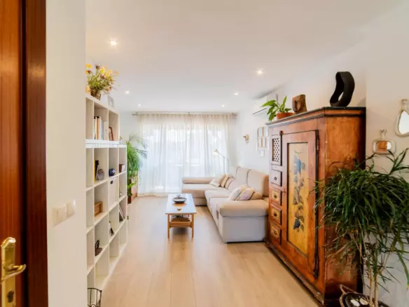 3-bedroom Apartment In Málaga, Spain (107 M²)