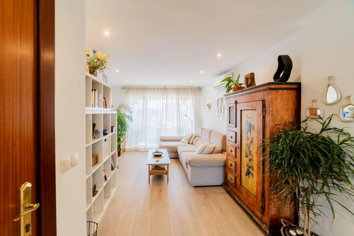 3-bedroom Apartment In Málaga, Spain (107 M²)