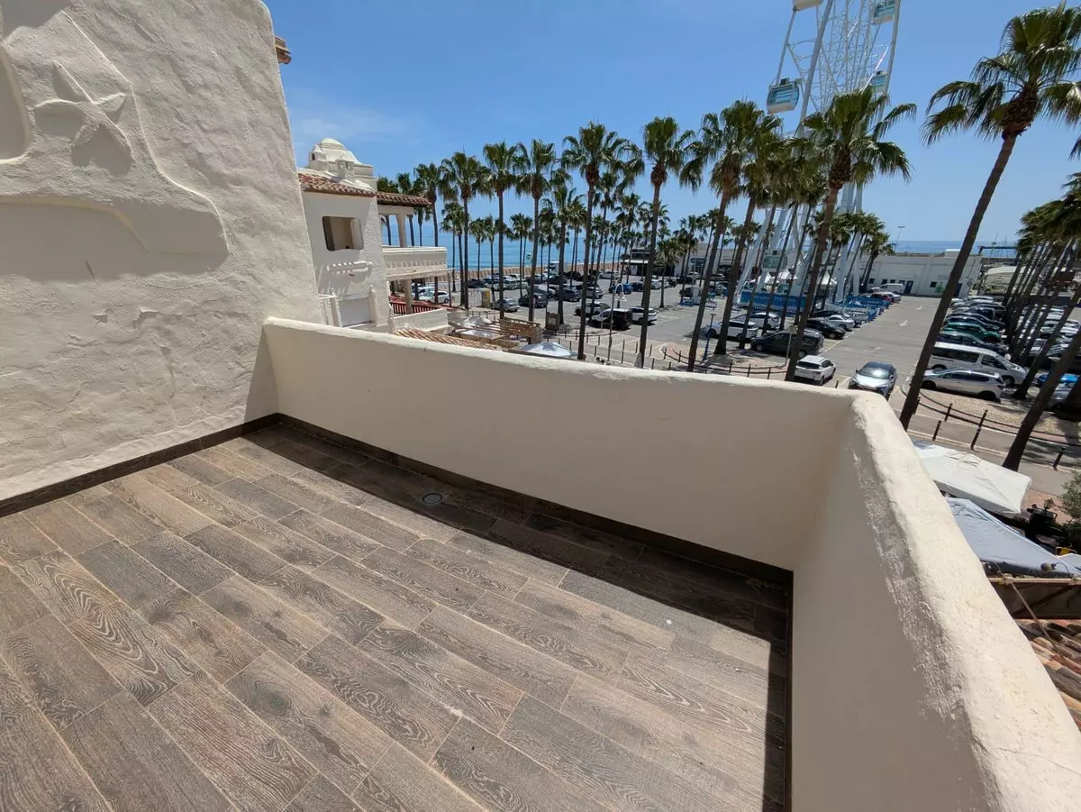 2-bedroom Apartment In Benalmádena, Spain (94 M²)