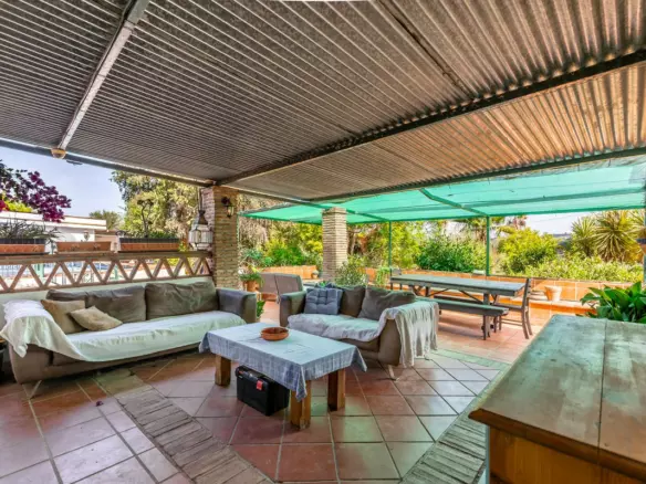 3-bedroom Country House In Coín, Spain (189 M²)