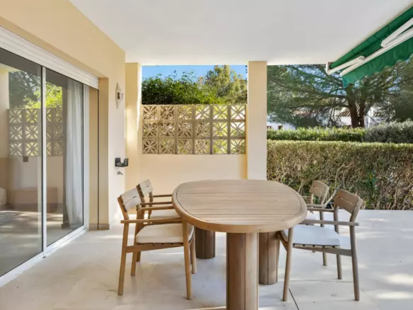 3-bedroom Apartment In Marbella, Spain (117 M²)