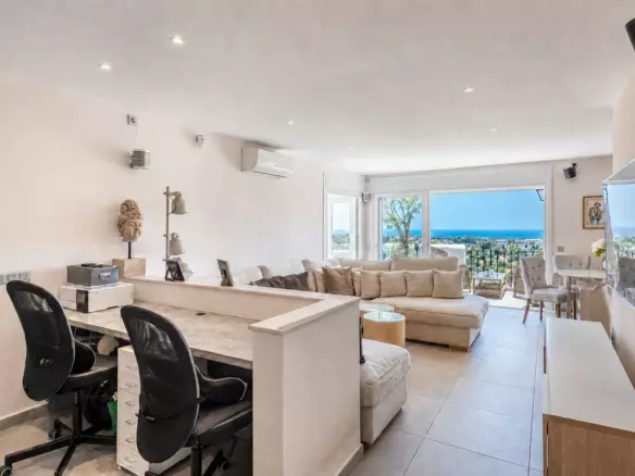 2-bedroom Apartment In Málaga, Spain (108 M²)