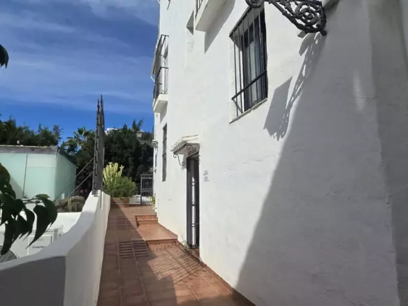 1-bedroom Apartment In Marbella, Spain (85 M²)