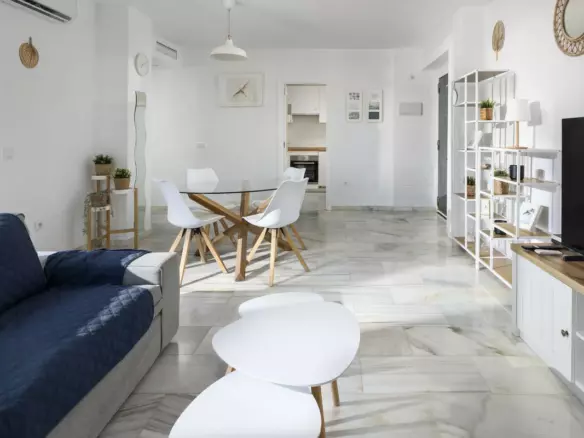 2-bedroom Apartment In Benalmádena, Spain (86 M²)