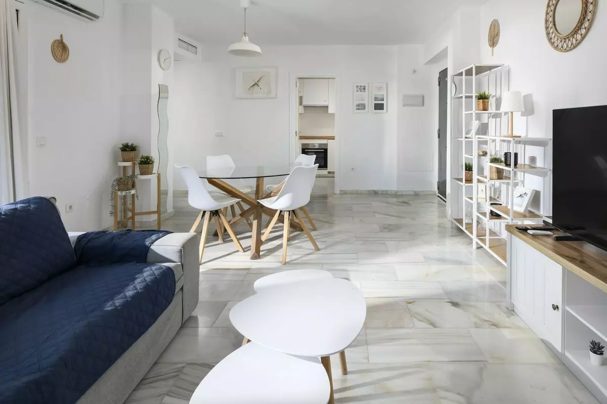 2-bedroom Apartment In Benalmádena, Spain (86 M²)