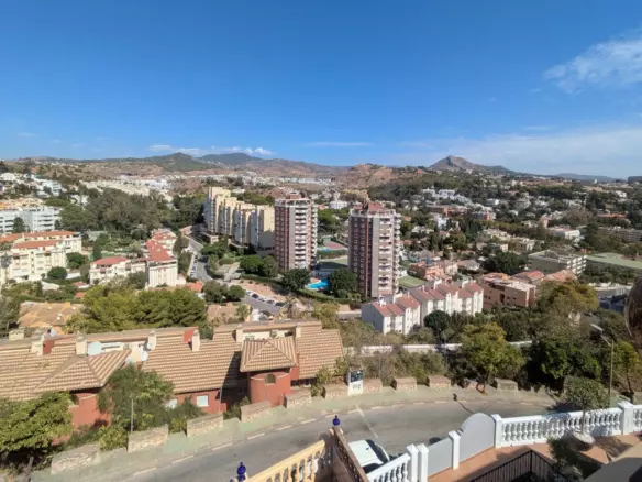 5-bedroom Villa In Málaga, Spain (403 M²)