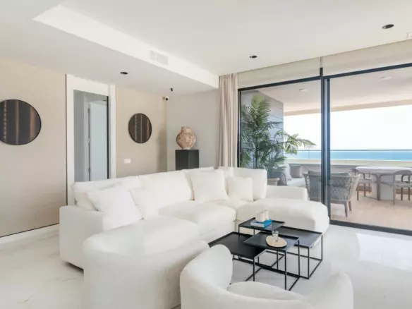2-bedroom Apartment In Benidorm, Spain (103 M²)