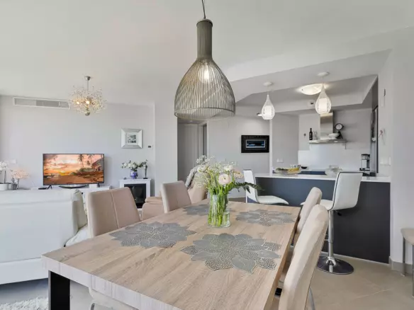 2-bedroom Apartment In Fuengirola, Spain (83 M²)