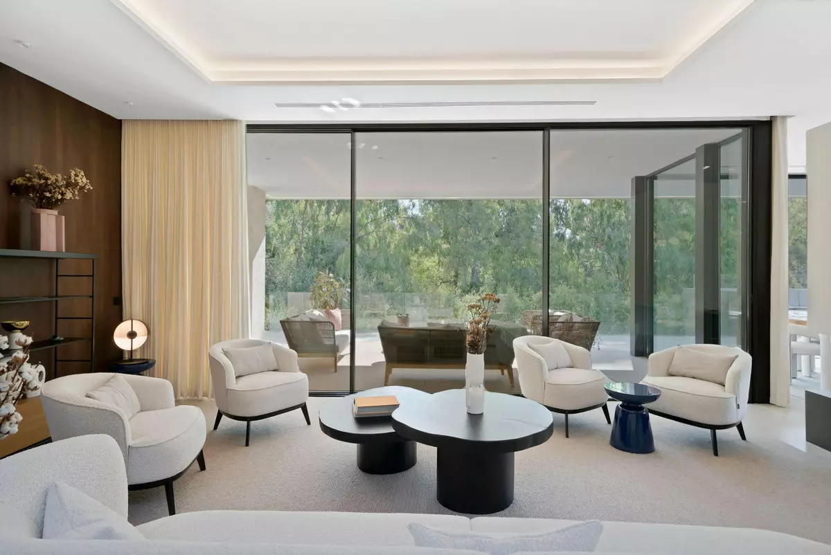 6-bedroom Villa In Marbella, Spain (785 M²)