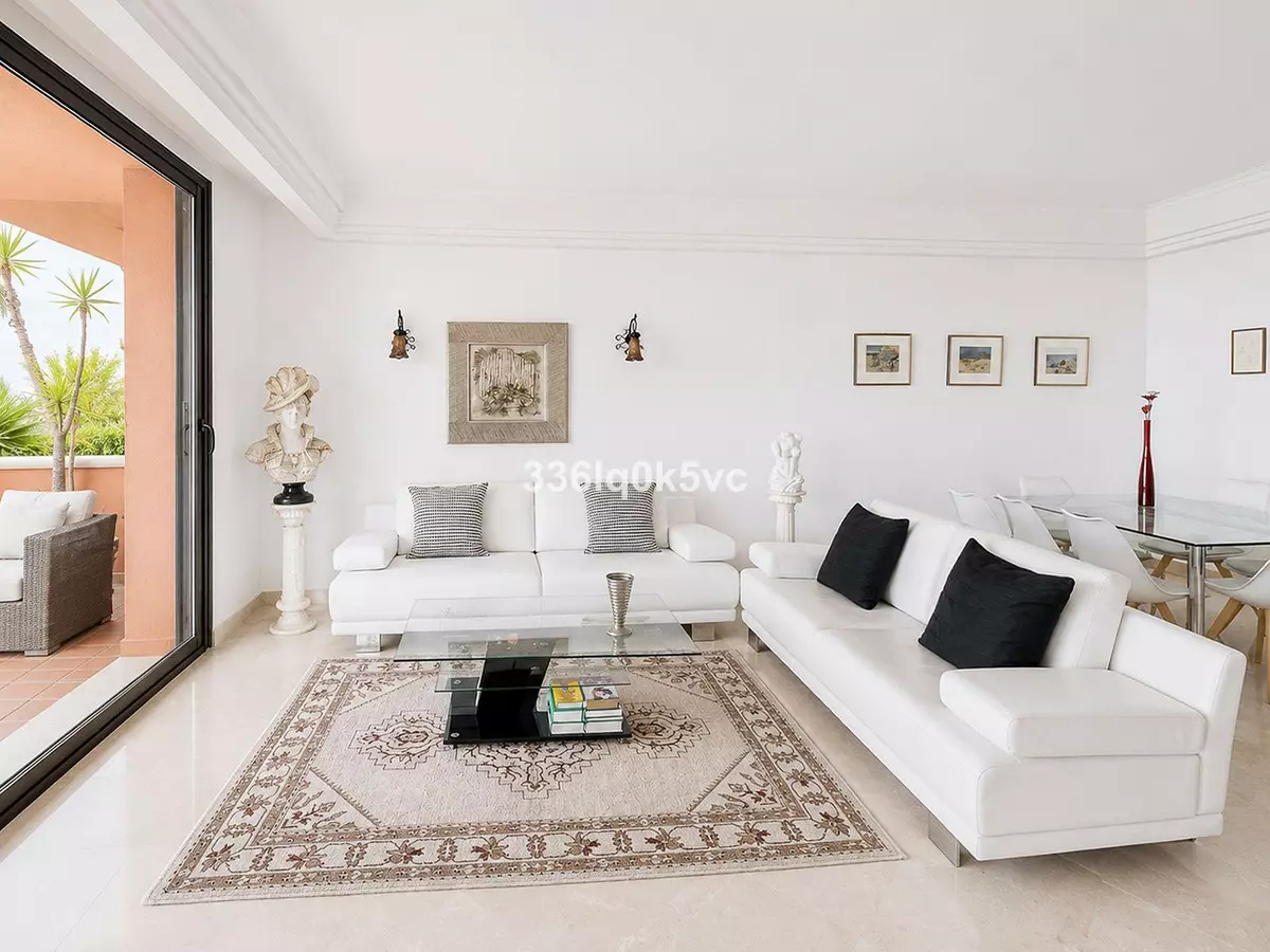 2-bedroom Apartment In Benahavis, Spain (104 M²)