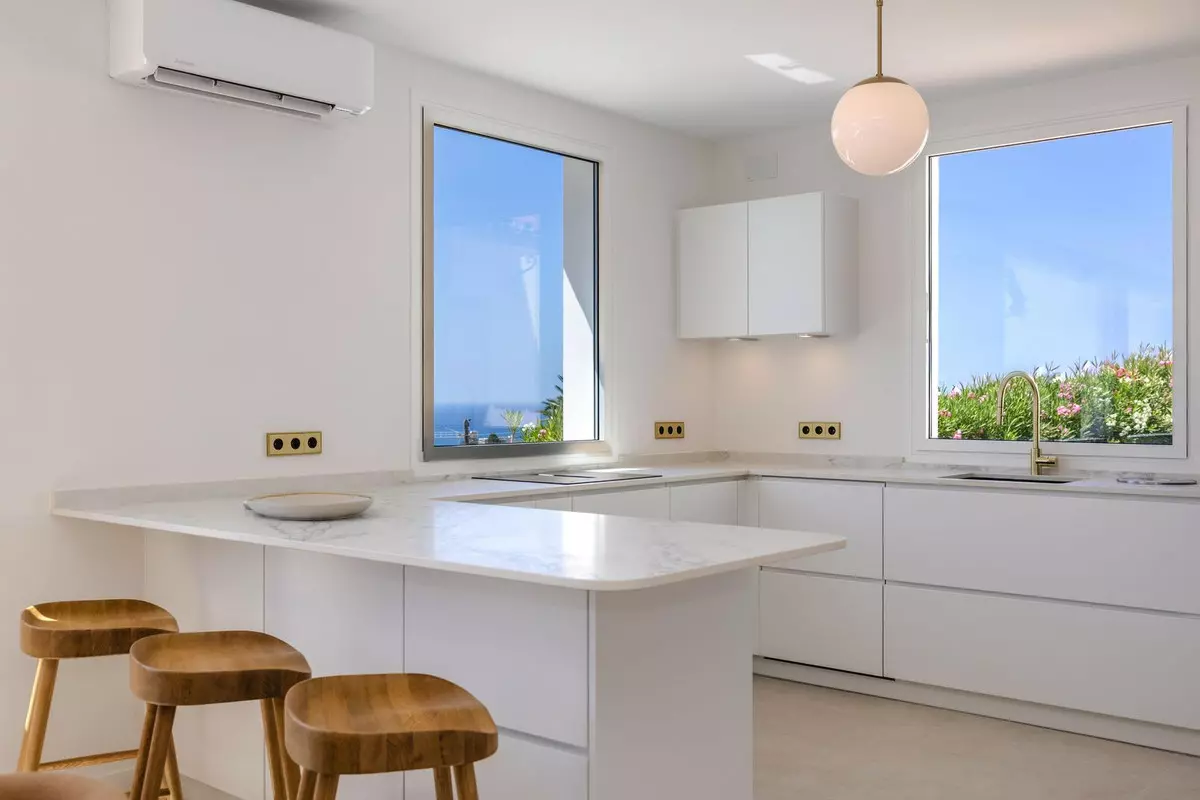 4-bedroom Villa In Marbella, Spain (239 M²)