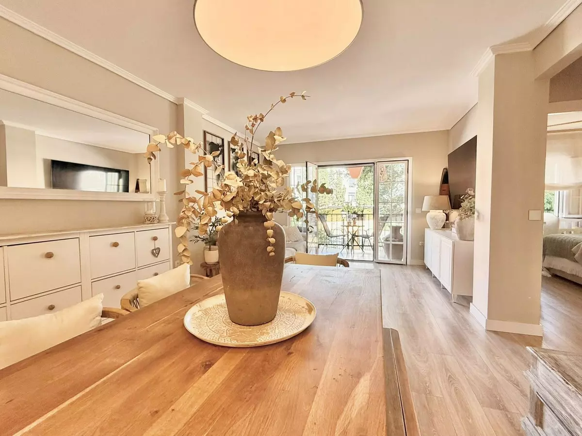 2-bedroom Apartment In Fuengirola, Spain (80 M²)